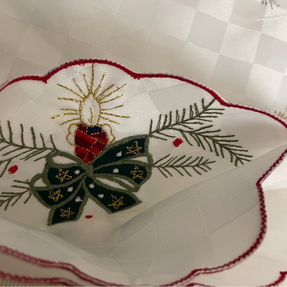 VTG Christmas Fabric Dinner Roll Cozy Holder Liner Embroidered Red Green Candle - Picture 3 of 7